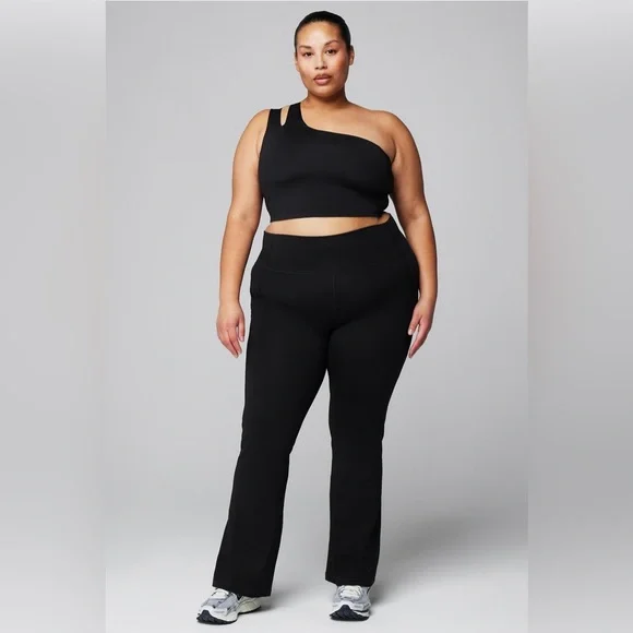 NWT Fabletics High-rise Flare Yoga pants - Picture 12 of 14